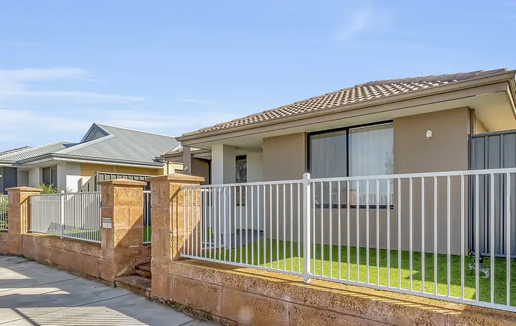 207 Grandis Boulevard, Banksia Grove WA 6031