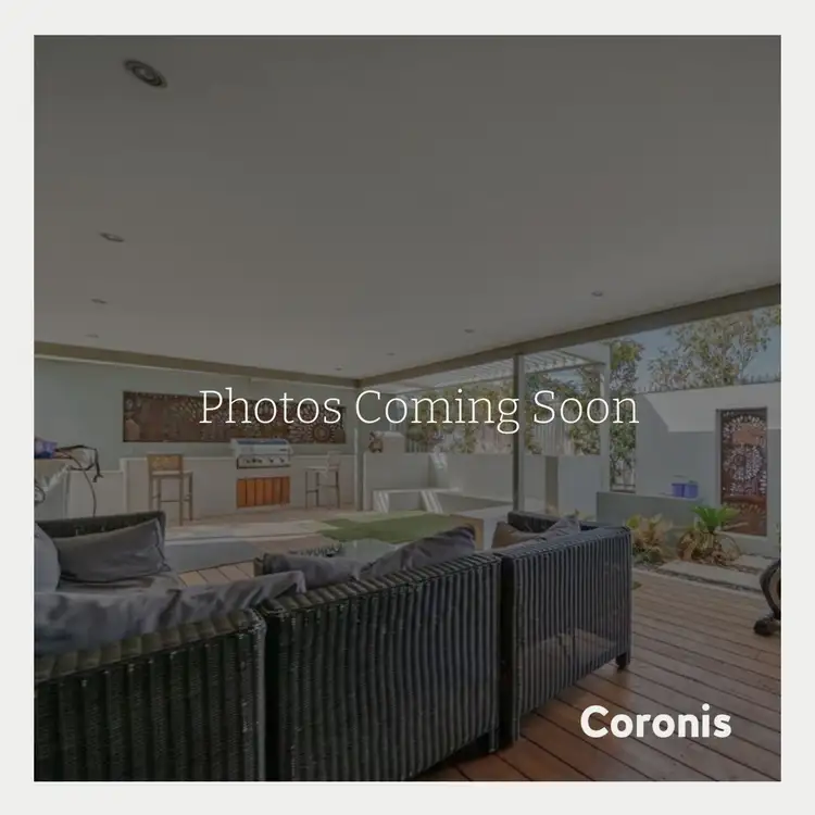 60 Ridgeway Avenue, Southport QLD 4215