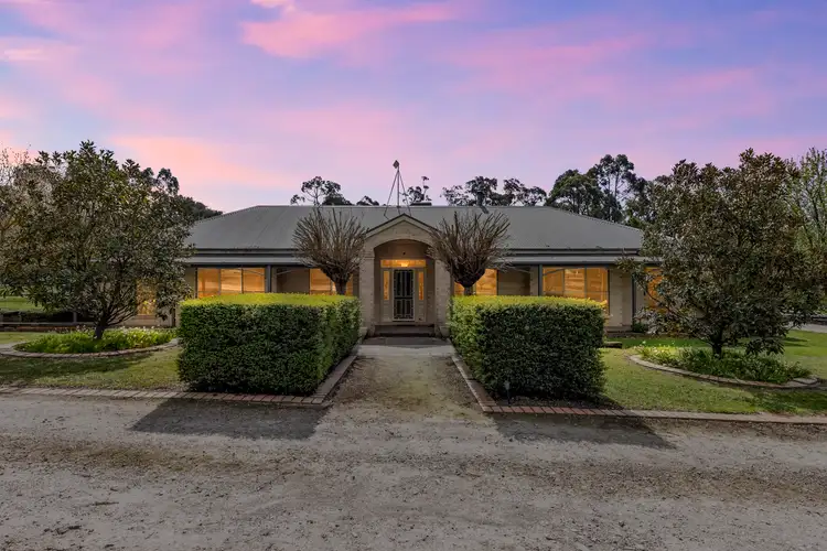 4 Hague Court, Drouin VIC 3818