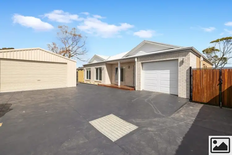 14B Charles Street, Koo Wee Rup VIC 3981