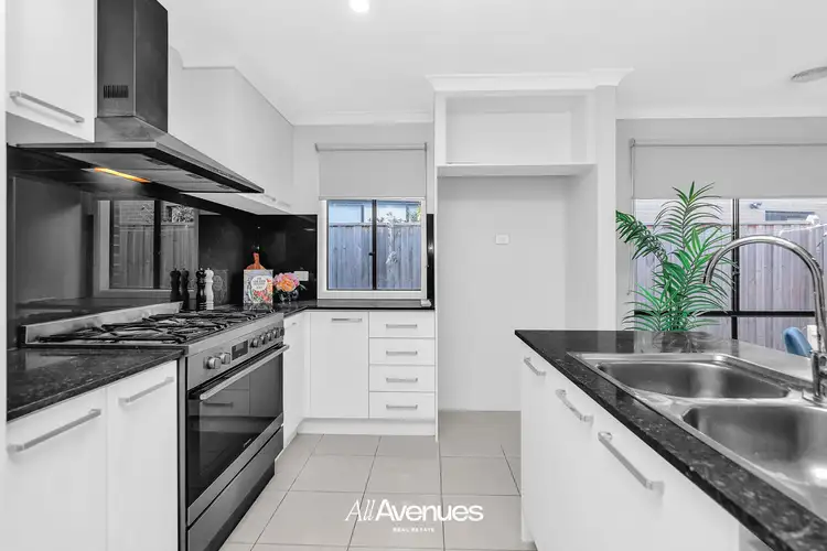 53 Bellman Avenue, Clyde VIC 3978