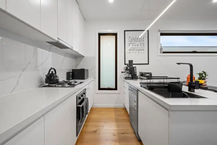 Sixth view of Homely house listing, 3/1025 Nepean Highway (Near Gwenda Avenue), Moorabbin VIC 3189