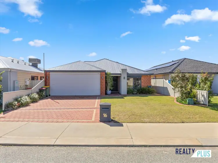 16 Fiore Court, Lake Coogee WA 6166