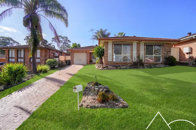 6 Kemp Place, Minto NSW 2566