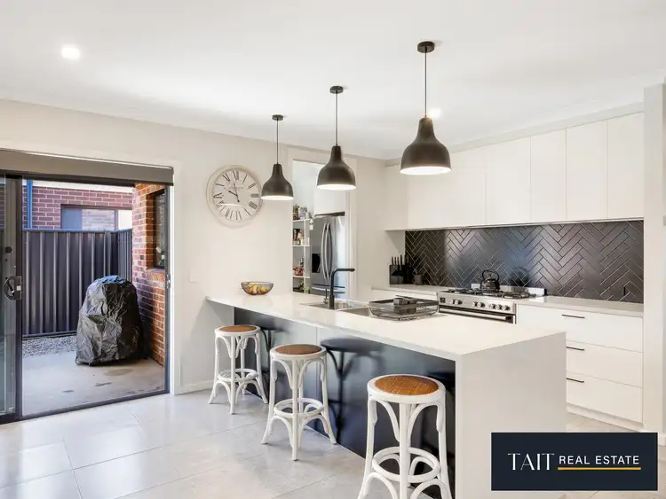 Fifth view of Homely house listing, 30 Sarakos Circuit, Wangaratta VIC 3677