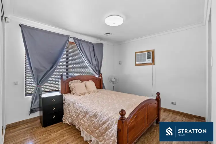 Seventh view of Homely house listing, 8 Camelot Place, Camillo WA 6111
