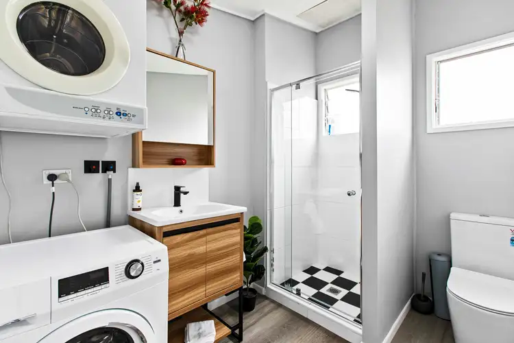 Fifth view of Homely house listing, 1B/404 Esplanade, Torquay QLD 4655