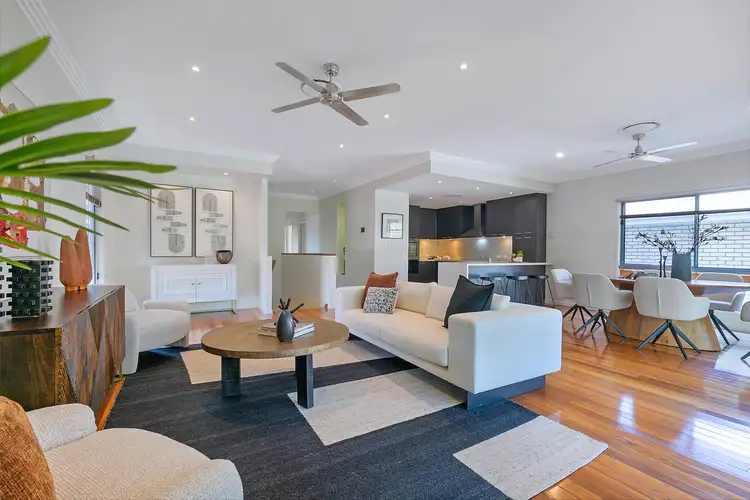123 Macrossan Avenue, Norman Park QLD 4170
