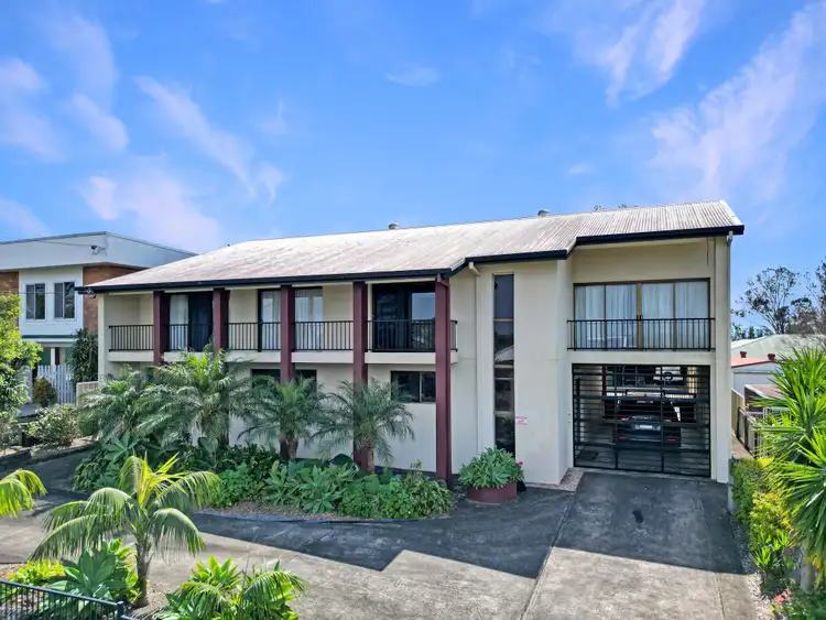 60 Stapleton Avenue