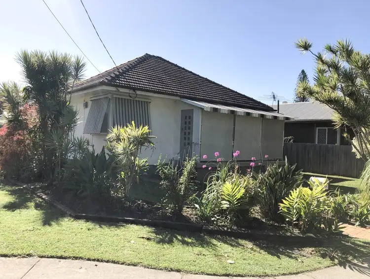 56 Bell St, Clontarf QLD 4019