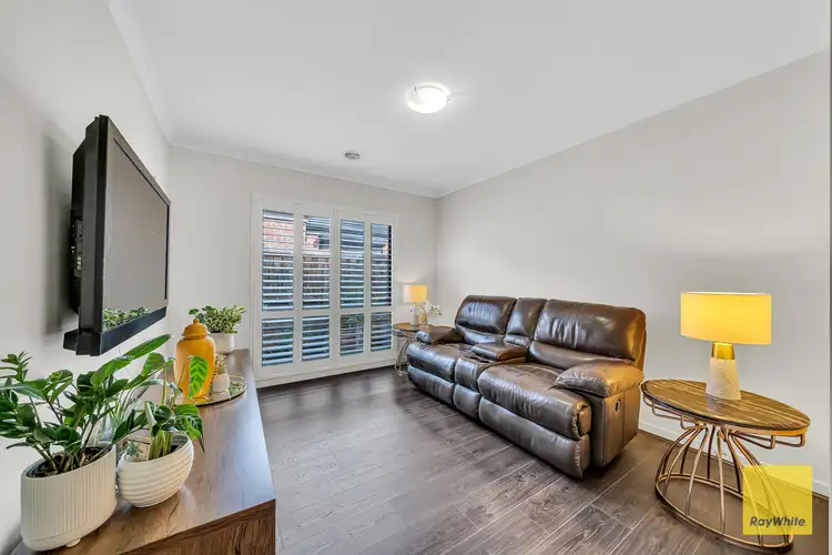 Fifth view of Homely house listing, 4 Granvia Circuit, Burnside VIC 3023