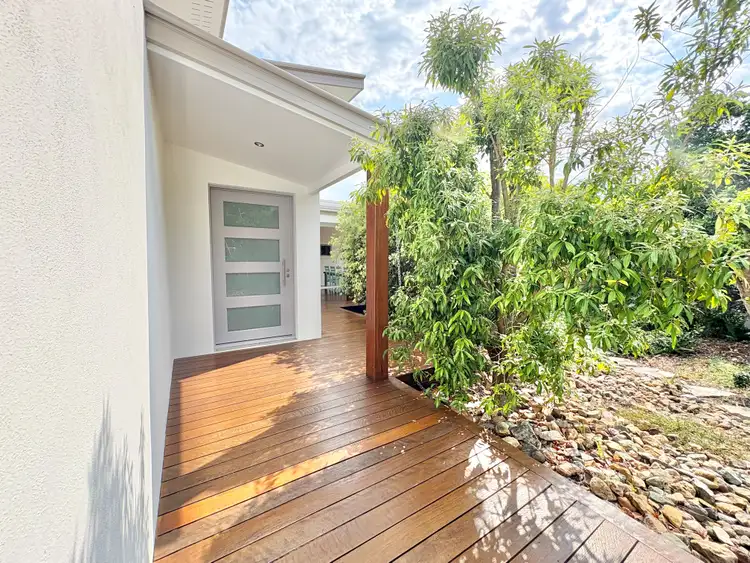 4 Liberty Place, Sunrise Beach QLD 4567