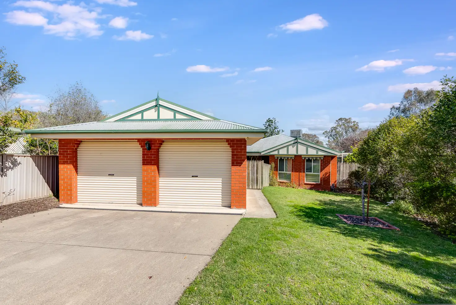 Main view of Homely house listing, 2 Astvale Court, West Albury NSW 2640