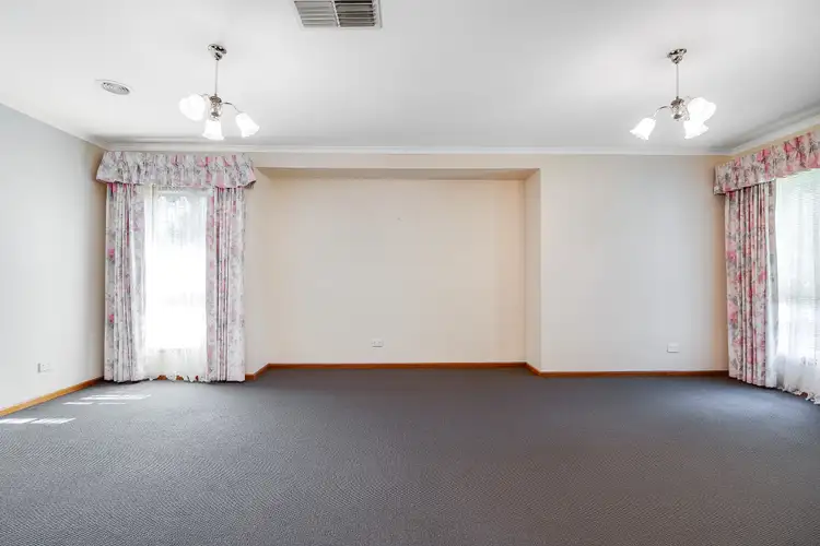Fourth view of Homely house listing, 2 Astvale Court, West Albury NSW 2640