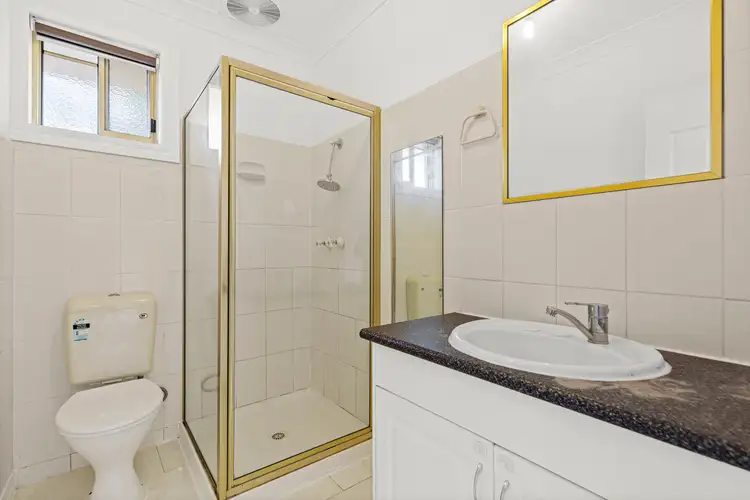 Seventh view of Homely unit listing, 2/21 Elizabeth Street, St Albans VIC 3021