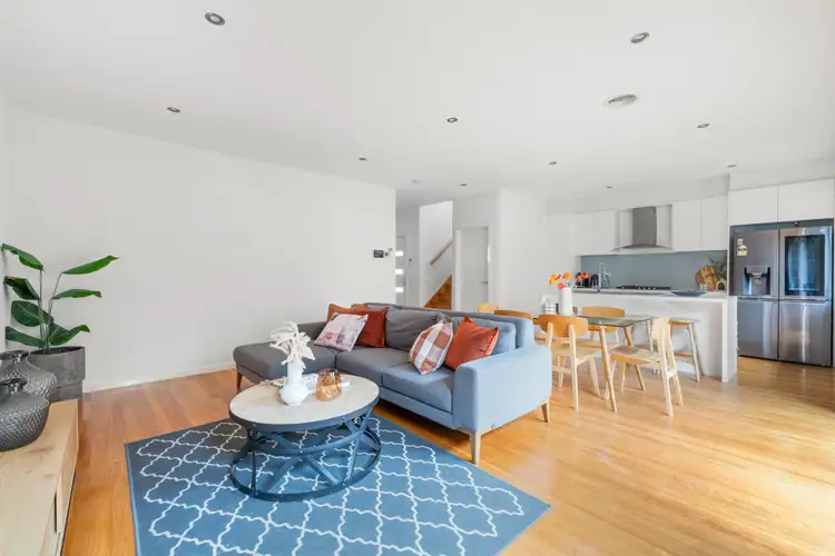 2/20 Finchley Avenue, Glenroy VIC 3046