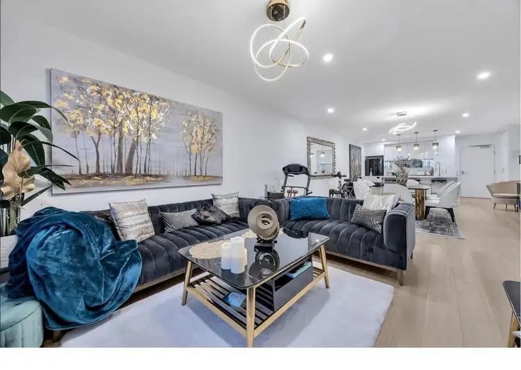 317/173 Caroline Springs Boulevard, Caroline Springs VIC 3023