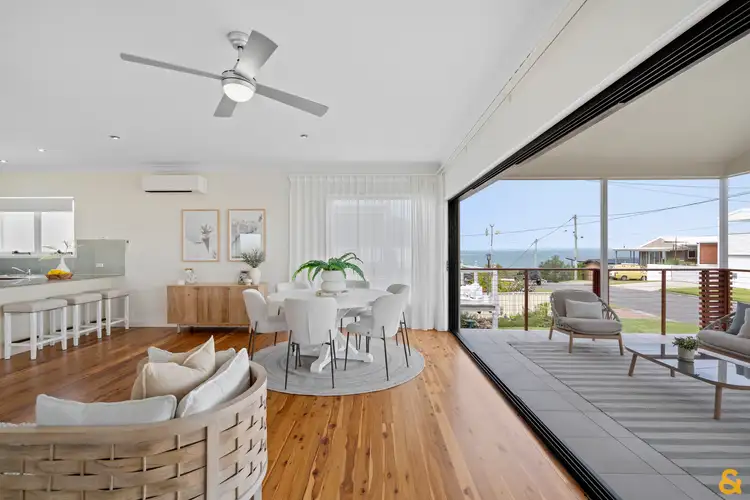 43 Crown Street, Wynnum QLD 4178