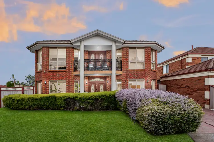 8 Hawker Avenue, Roxburgh Park VIC 3064