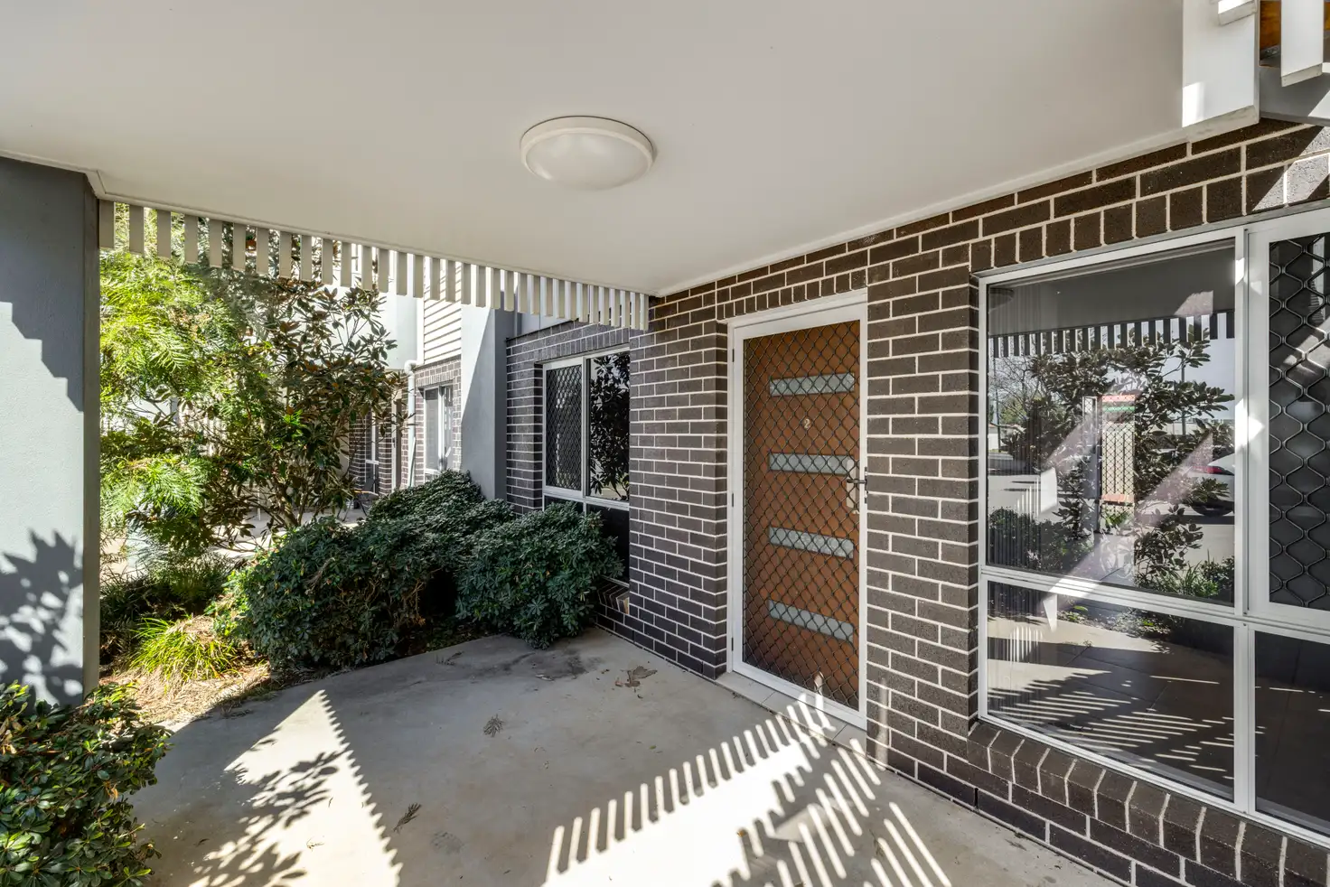 Main view of Homely unit listing, 2/38 Stephen Street, South Toowoomba QLD 4350