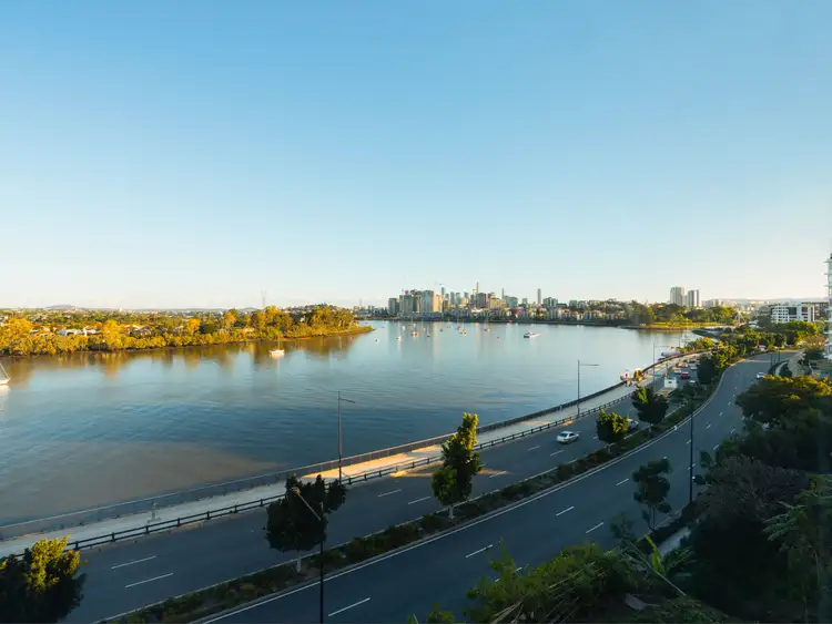 202 Kingsford Smith Drive, Hamilton QLD 4007