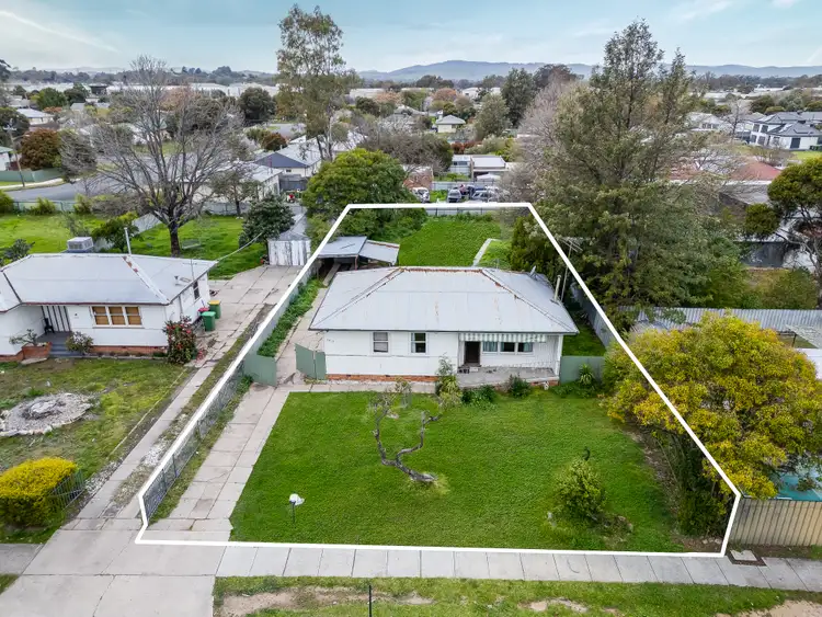 1012 Calimo Street, North Albury NSW 2640