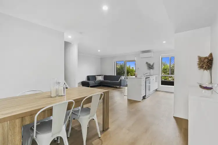 3/2 Sienna Drive, Morayfield QLD 4506