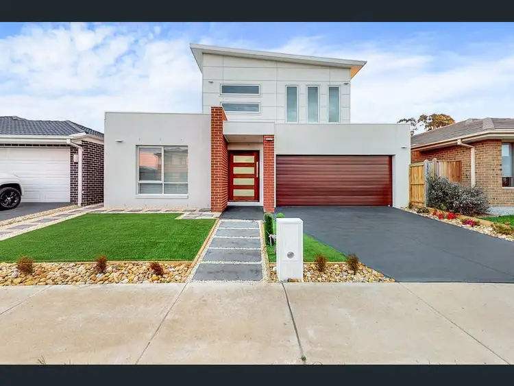 14 Fenway Boulevard, Clyde North VIC 3978