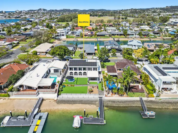 5 Kingfish Court, Palm Beach QLD 4221