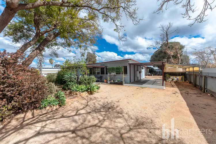 42-44 Sturt Street, Loxton SA 5333