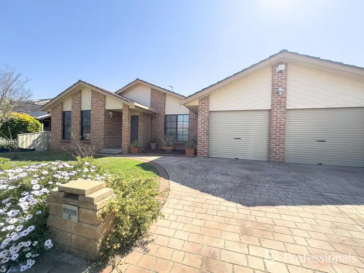 5 Noonga Crescent, Hillvue NSW 2340