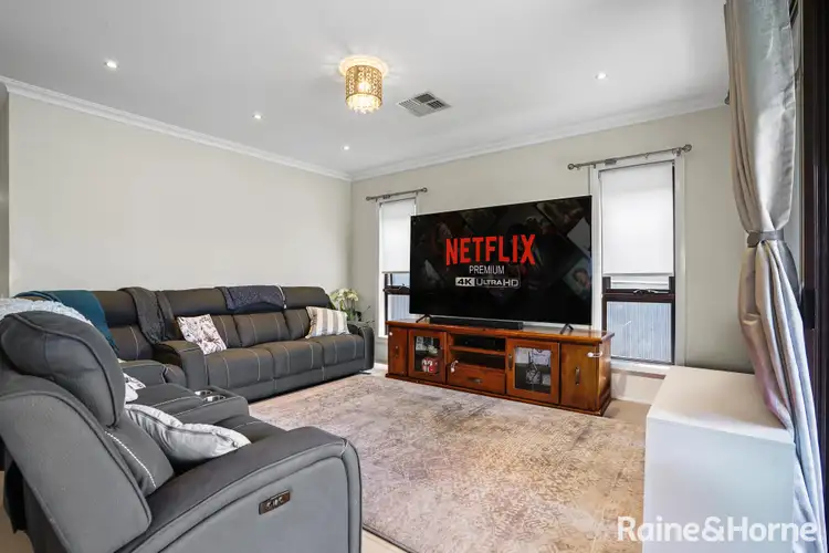 Second view of Homely house listing, 25 Rossetti Circuit, Ropes Crossing NSW 2760