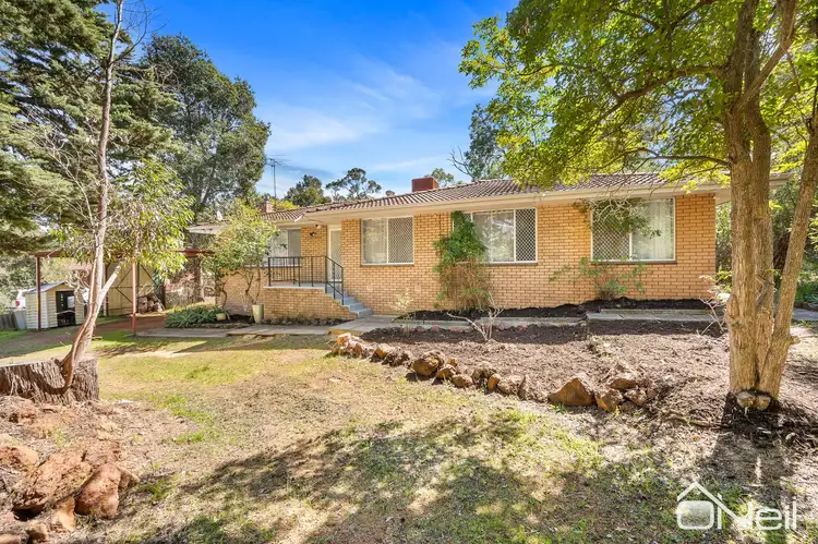22 Hilton Road, Roleystone WA 6111