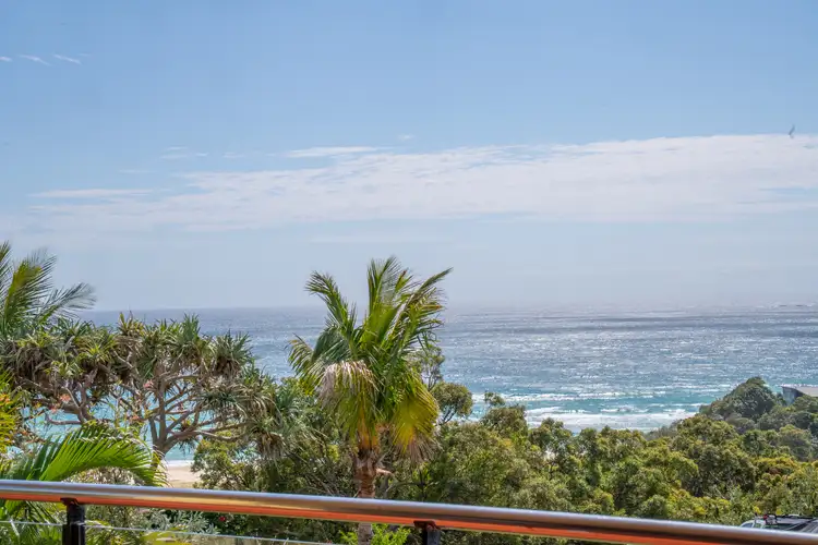 6 Roseby Court, Point Lookout QLD 4183