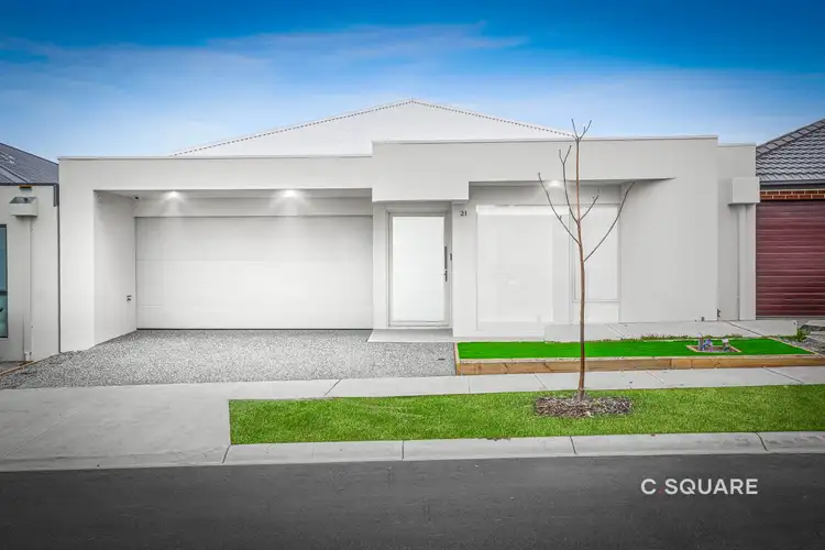 21 Bracegirdle Drive