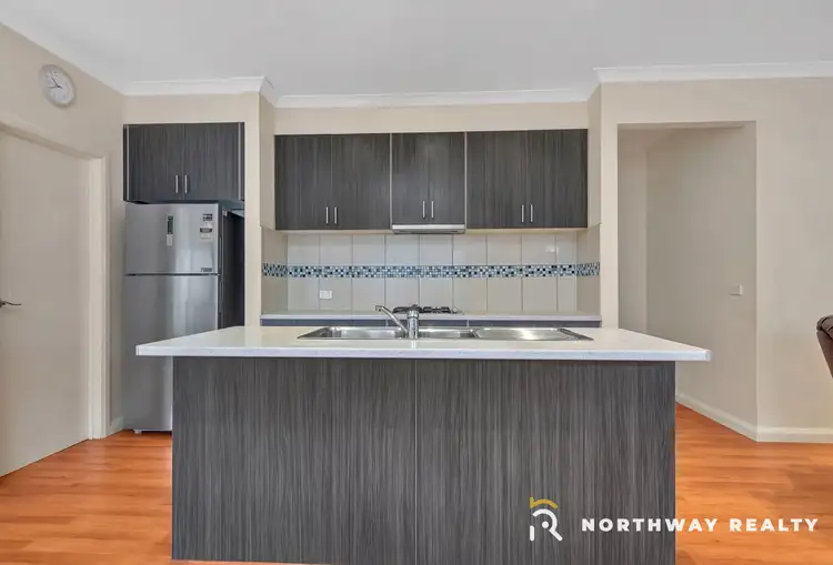 Fifth view of Homely house listing, 18 Discovery Close, Craigieburn VIC 3064