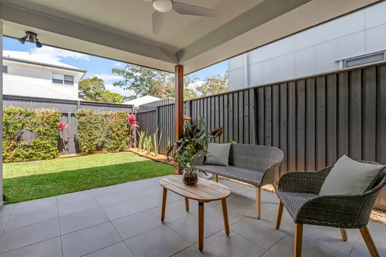 11 Lincoln Crescent, Upper Kedron QLD 4055