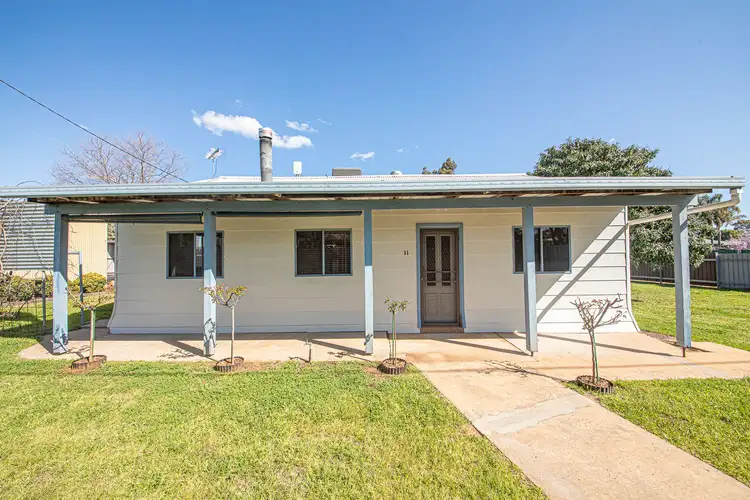 11 Burraway, Brocklehurst NSW 2830
