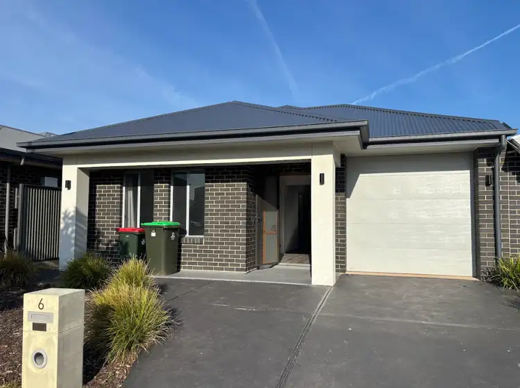 6 Esperance Drive