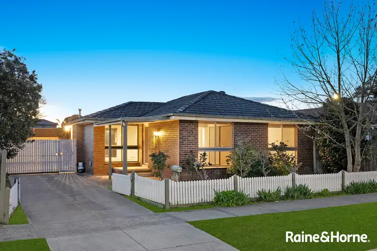 161 Narre Warren Cranbourne rd, Cranbourne VIC 3977