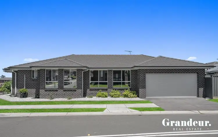 24 Monkton Avenue, Middleton Grange NSW 2171