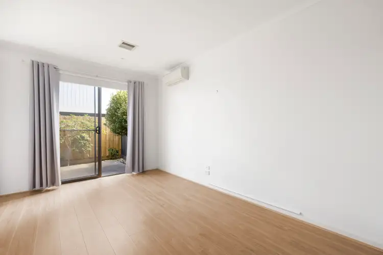 Sixth view of Homely townhouse listing, 2/8 Rosshire Road, Newport VIC 3015