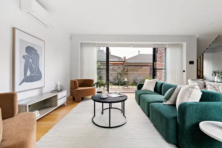 Third view of Homely house listing, 2/10 Ormond Street, Pascoe Vale VIC 3044