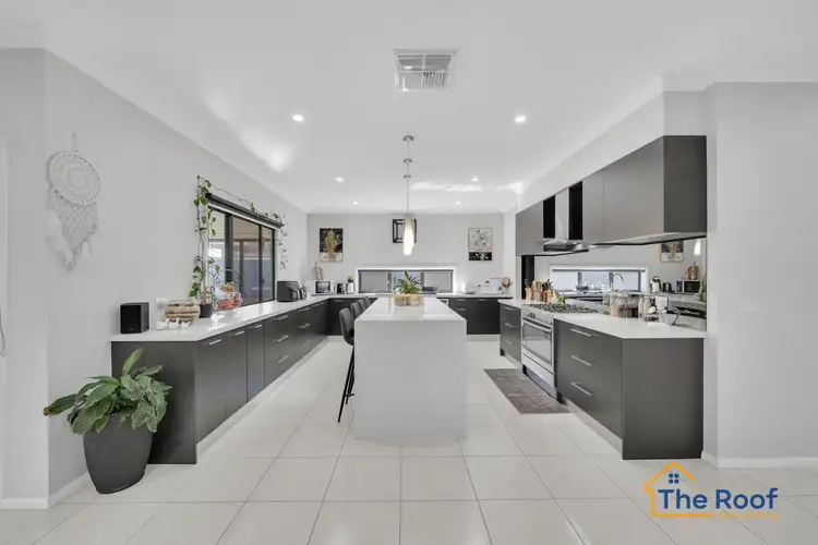 Fourth view of Homely house listing, 9 Pinnibar Way, Weir Views VIC 3338