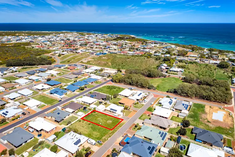 8 Angler Parade, Drummond Cove WA 6532