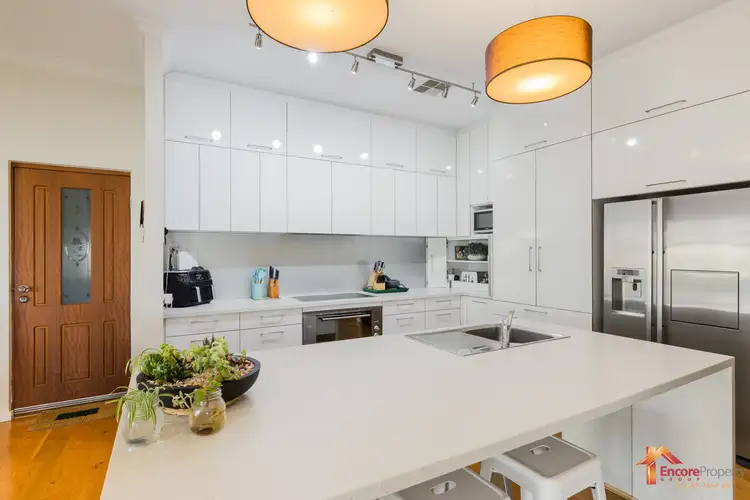 Sixth view of Homely house listing, 10 Rutherford Square, Orelia WA 6167