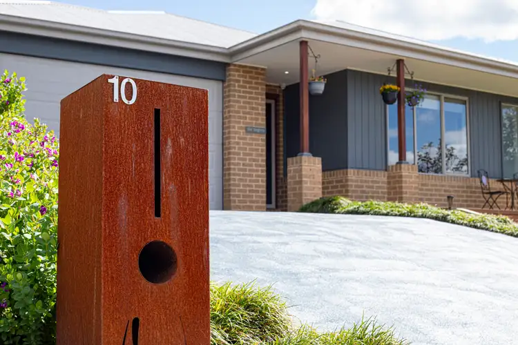 Third view of Homely house listing, 10 Byron Drive, Drouin VIC 3818