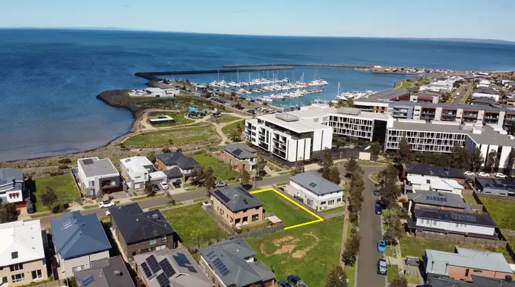 9 Starboard Way, Werribee South VIC 3030