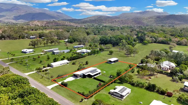 162 Williams Road, Alligator Creek QLD 4816