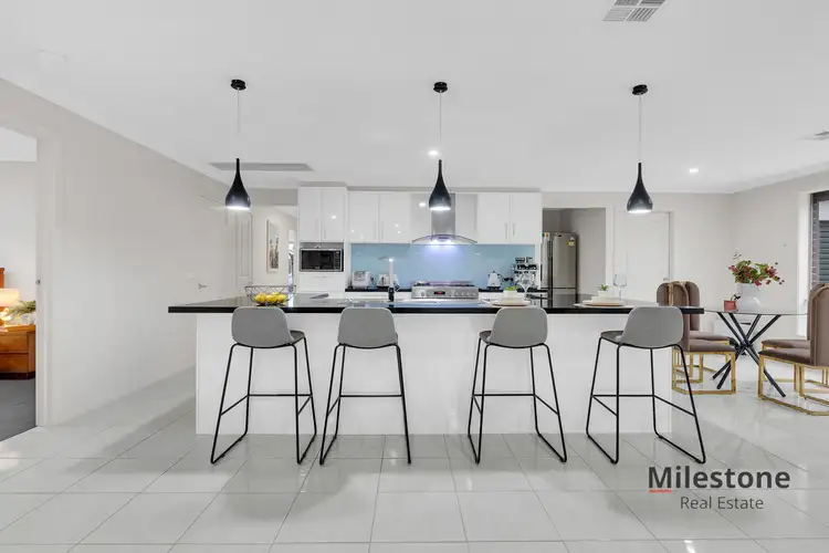 Fifth view of Homely house listing, 40 Stark Circuit, Cranbourne East VIC 3977